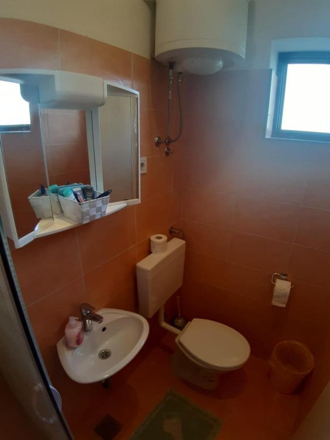 Apartmani Milka Пакоштане Экстерьер фото